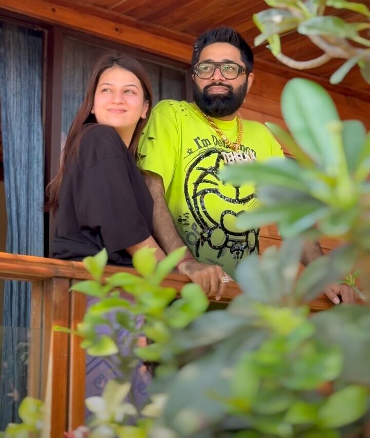 sunny arya